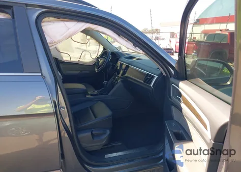 2022 Volkswagen Atlas 3.6L V6 Se W/Technology z USA, uszkodzony, nr VIN 1V2JR2CA8NC560234